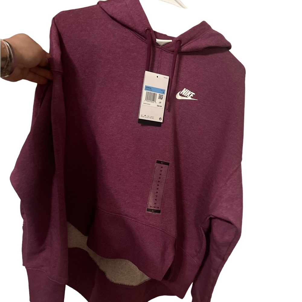 Woman’s crop oversized hoodie. Maroon/burgundy